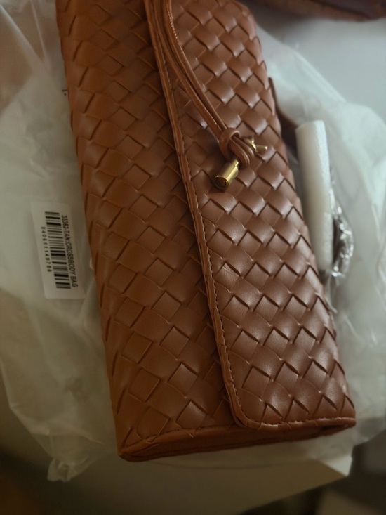 Handbags - Woven Leather Clutch Bag in Cognac Brown